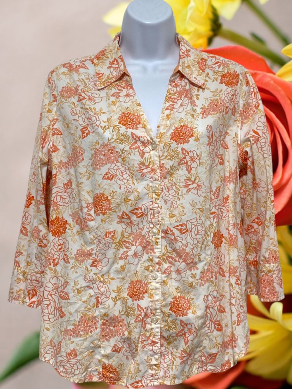 Studio Works-Women's Medium Button Top Collared V-Neckline Multi-Color Floral